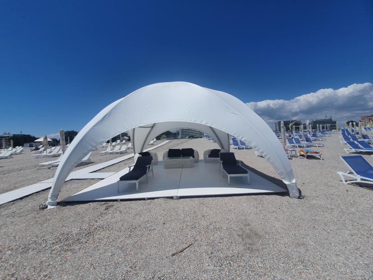 Deluxe Lake View Mamaia Exterior foto